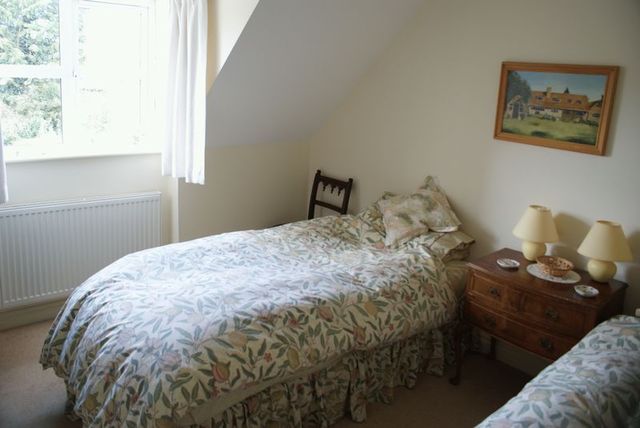  Image of 4 bedroom Detached house for sale in Paynes Pitch Churchdown Gloucester GL3 at 6 Paynes Pitch Churchdown Gloucester, GL3 2NP