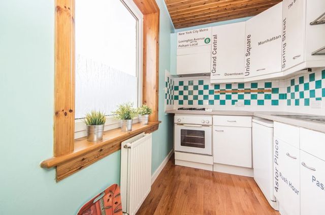 Image of 3 bedroom Flat for sale in Colinton Mains Drive Edinburgh EH13 at Colinton Mains Drive Colinton Mains Edinburgh, EH13 9BJ