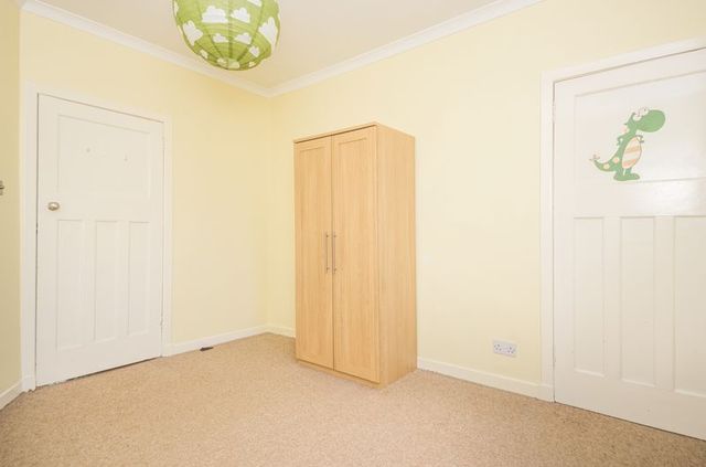  Image of 3 bedroom Flat for sale in Colinton Mains Drive Edinburgh EH13 at Colinton Mains Drive Colinton Mains Edinburgh, EH13 9BJ