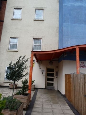  Image of 1 bedroom Flat to rent in Britannia Street London WC1X at Britania Street  London, WC1X 9JH