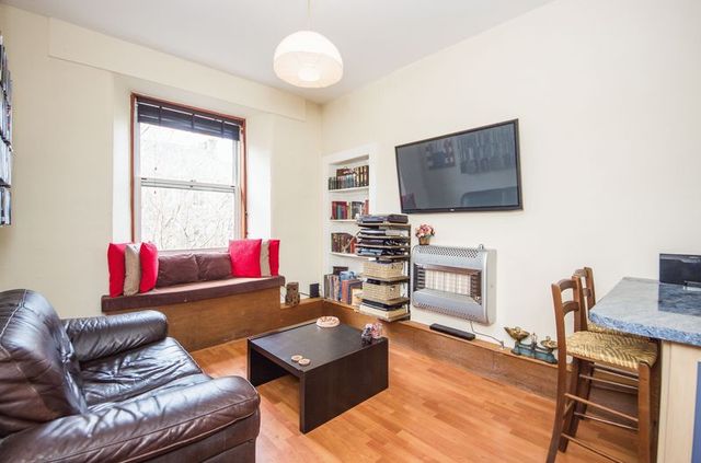  Image of 1 bedroom Flat for sale in Wardlaw Place Edinburgh EH11 at Wardlaw Place Gorgie Edinburgh, EH11 1UB
