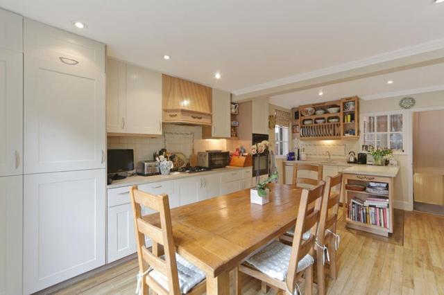  Image of 5 bedroom Terraced house for sale in Acfold Road London SW6 at Acfold Road  London, SW6 2AL