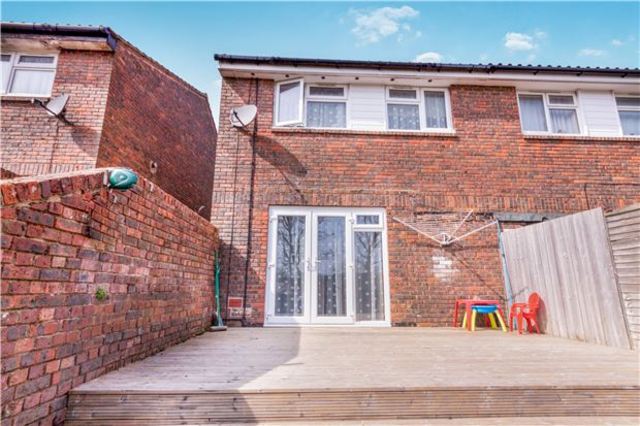  Image of 3 bedroom End of Terrace for sale in Adam Close St. Leonards-on-Sea TN38 at East Sussex, TN38 9QW