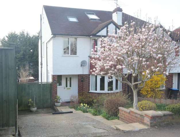  Image of 4 bedroom Semi-Detached house for sale in Alexandra Road Hemel Hempstead HP2 at Alexandra Road  Hemel Hempstead, HP2 4AG