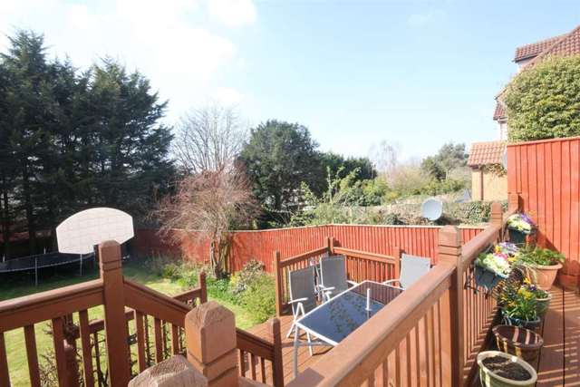  Image of 4 bedroom Semi-Detached house for sale in Alexandra Road Hemel Hempstead HP2 at Alexandra Road  Hemel Hempstead, HP2 4AG