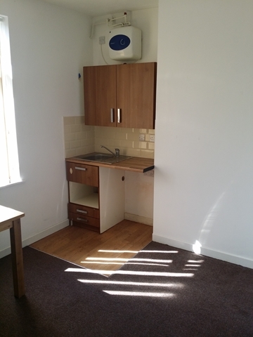  Image of 1 bedroom Studio flat to rent in Anderson Road Bearwood Smethwick B66 at Anderson Road  Smethwick, B66 4AR