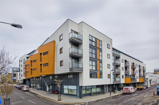  Image of 1 bedroom Flat for sale in Shepherdess Walk London N1 at 164 Shepherdess Walk London Hoxton, N1 7JL