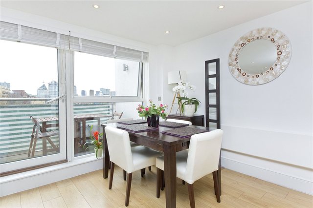  Image of 1 bedroom Flat for sale in Shepherdess Walk London N1 at 164 Shepherdess Walk London Hoxton, N1 7JL