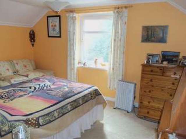  Image of 3 bedroom Property for sale in Mynachlog Road Pontyberem Llanelli SA15 at Pontyberem Llanelli, SA15 5EY
