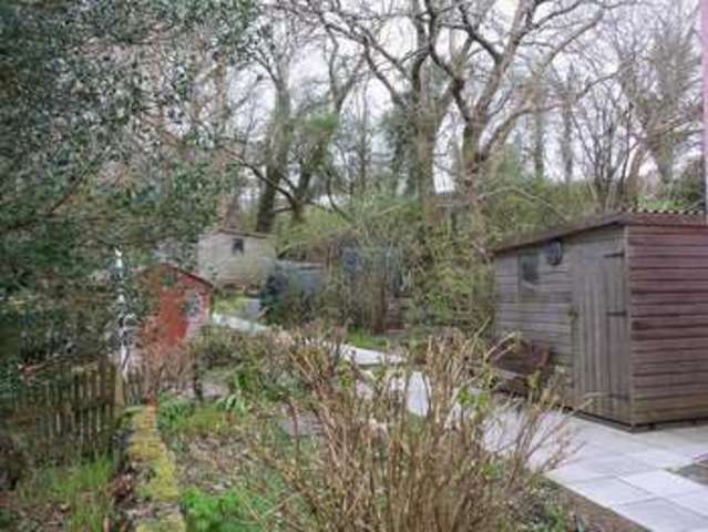  Image of 3 bedroom Property for sale in Mynachlog Road Pontyberem Llanelli SA15 at Pontyberem Llanelli, SA15 5EY