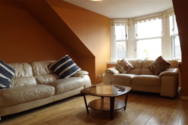  Image of 2 bedroom Flat to rent in Argyle Street Paisley PA1 at Paisley Renfrewshire Renfrewshire, PA1 2EX