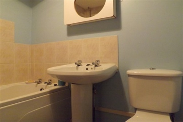  Image of 2 bedroom Flat to rent in Argyle Street Paisley PA1 at Paisley Renfrewshire Renfrewshire, PA1 2EX