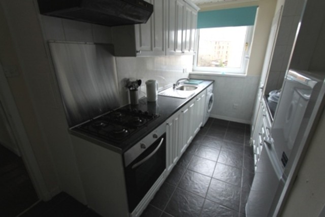  Image of 2 bedroom Flat to rent in Armadale Path Glasgow G31 at Dennistoun Glasgow Glasgow, G31 3HA