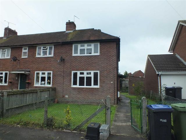  Image of 2 bedroom Property for sale in Arras Close Trowbridge BA14 at Arras Close Trowbridge Trowbridge, BA14 0QN