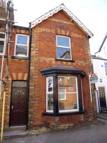  Image of 2 bedroom Semi-Detached house to rent in Arundel Place Scarborough YO11 at Arundale Place  Scarborough, YO11 1TX