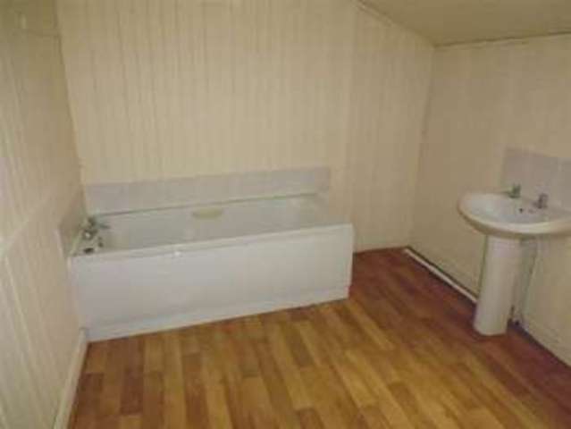  Image of 2 bedroom Semi-Detached house to rent in Arundel Place Scarborough YO11 at Arundale Place  Scarborough, YO11 1TX
