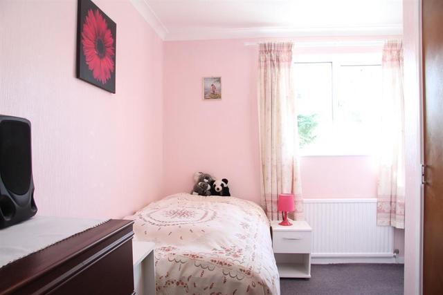  Image of 4 bedroom Detached house for sale in Aspen Mount Leeds LS16 at Leeds  Tinshill, LS16 6RT
