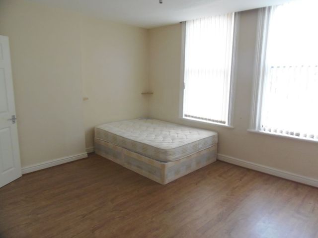  Image of 1 bedroom House Share to rent in Auckland Road Doncaster DN2 at Auckland Road, Room 9  Doncaster, DN2 4AF