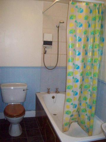  Image of 2 bedroom Flat to rent in Baldovan Terrace Dundee DD4 at Stobswell Dundee Dundee, DD4 6LS