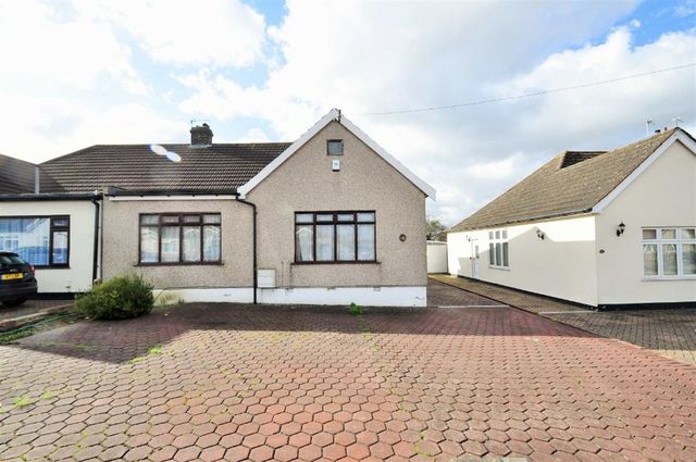  Image of 3 bedroom Detached house for sale in Basilon Road Bexleyheath DA7 at Bexleyheath Kent Bexleyheath, DA7 4RG