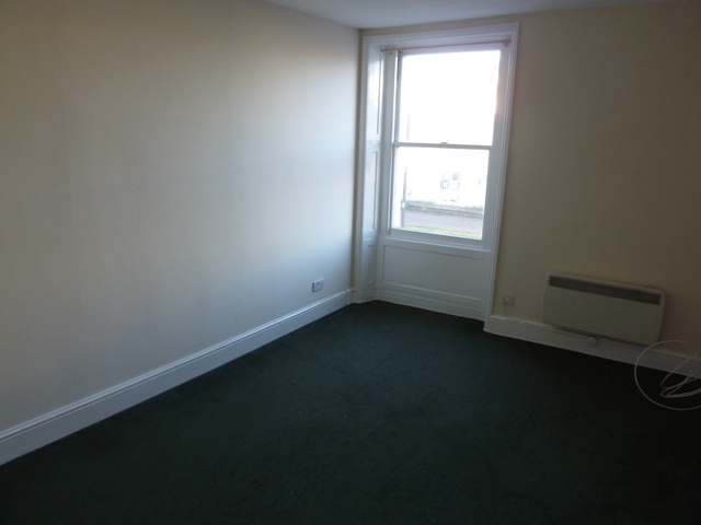  Image of 1 bedroom Apartment to rent in Wood Street Swindon SN1 at Old Town  Swindon, SN1 4AN