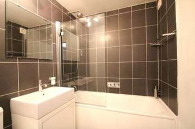  Image of 1 bedroom Apartment to rent in Wharfdale Road London N1 at Wharfdale Road  London, N1 9SB