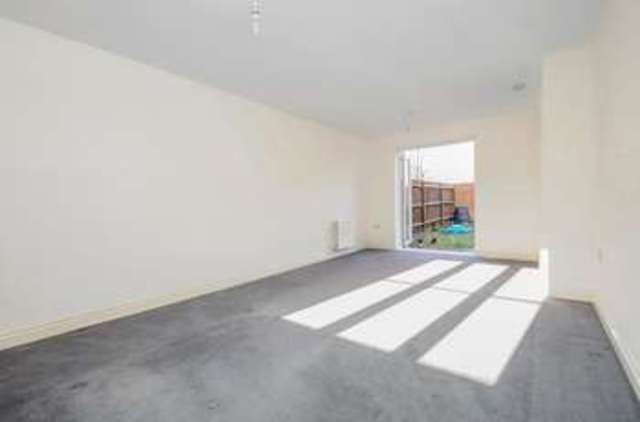  Image of 3 bedroom Detached house for sale in Baxendale Road Chichester PO19 at Chichester, PO19 6US