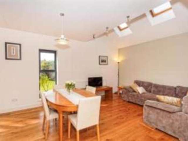  Image of 4 bedroom Detached house for sale in Beacon Road Rolleston-on-Dove Burton-on-Trent DE13 at Rolleston-on-Dove Burton-on-Trent Rolleston, DE13 9EG