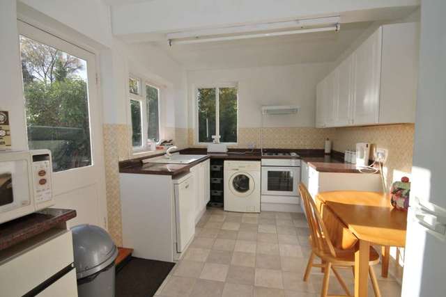  Image of 4 bedroom Semi-Detached house to rent in Beechcroft Avenue New Malden KT3 at Beechcroft Avenue  New Malden, KT3 3EG
