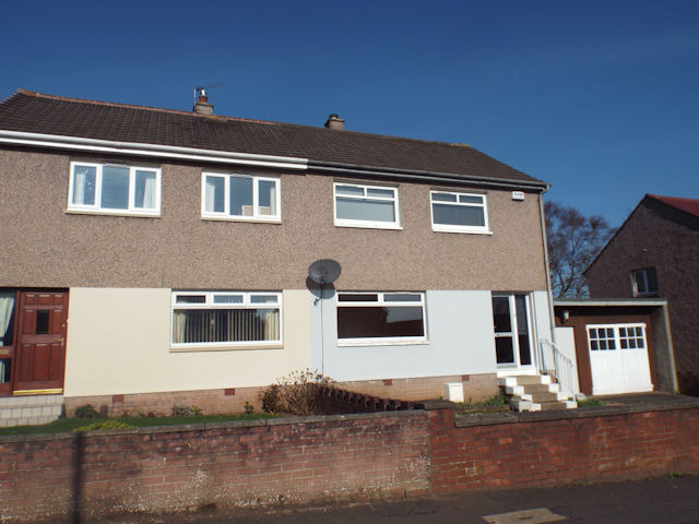  Image of 3 bedroom Semi-Detached house to rent in Birch Brae Hamilton ML3 at Hamilton South Lanarkshire South Lanarkshire, ML3 7LJ