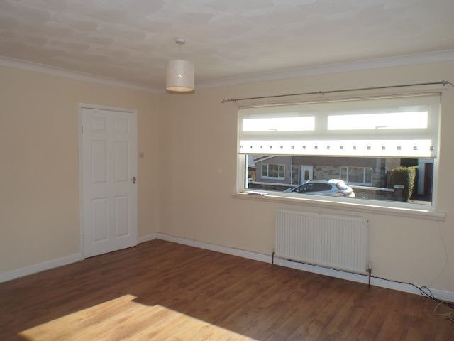  Image of 3 bedroom Semi-Detached house to rent in Birch Brae Hamilton ML3 at Hamilton South Lanarkshire South Lanarkshire, ML3 7LJ