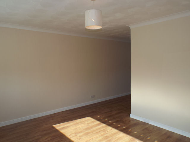  Image of 3 bedroom Semi-Detached house to rent in Birch Brae Hamilton ML3 at Hamilton South Lanarkshire South Lanarkshire, ML3 7LJ