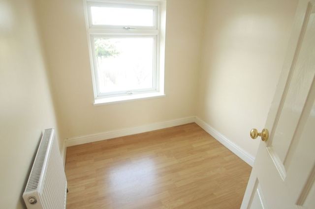  Image of 3 bedroom Terraced house to rent in Birmingham Road Oldbury B69 at Birmingham Road  Oldbury, B69 4EQ