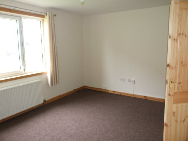  Image of 2 bedroom Flat to rent in Birnie Terrace Inverness IV3 at Inverness Highland Highland, IV3 8QA