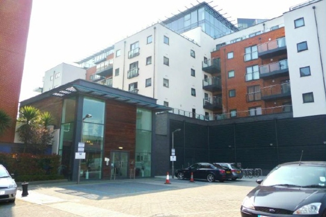  Image of 2 bedroom Flat to rent in Ocean Way Southampton SO14 at Admiral Quay Ocean Way Hampshire, SO14 3LN