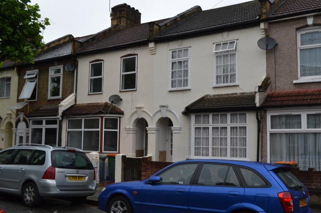  Image of 1 bedroom Flat to rent in Blythswood Road Seven Kings Ilford IG3 at Ilford, IG3 8SQ