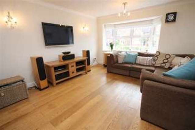  Image of 5 bedroom Detached house for sale in Bolton Avenue Warndon Worcester WR4 at Bolton Ave Berkeley Heywood Worcester, WR4 0ST