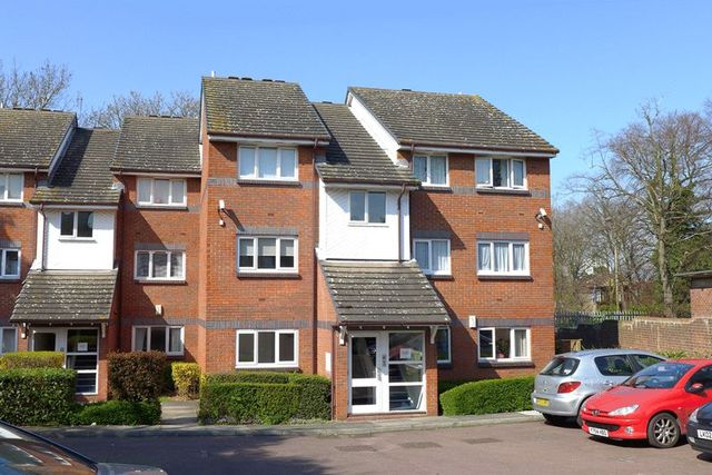  Image of 1 bedroom Flat for sale in Matchless Drive London SE18 at Matchless Drive  London, SE18 4JB