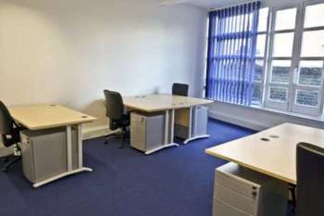  Image of Detached house to rent in Borough High Street London SE1 at Southwark SE1 London, SE1 1HR