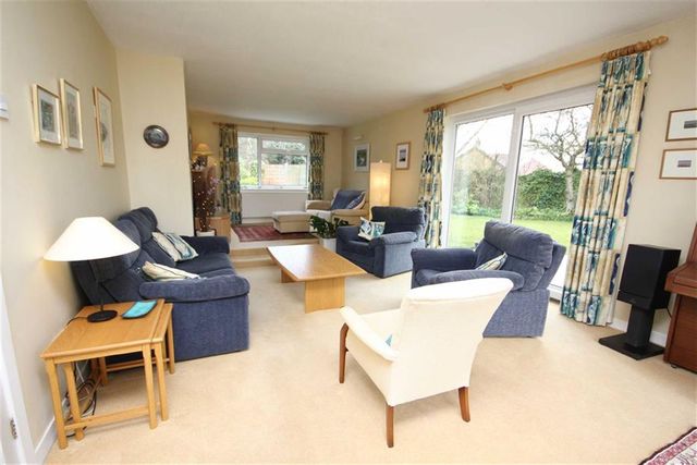 Image of 6 bedroom Property for sale in Bowling Green Way Rochdale OL11 at Bowling Green Way Bamford Bamford, OL11 5QQ