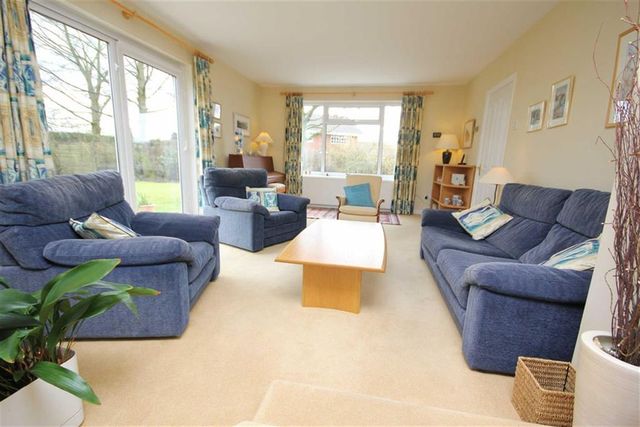  Image of 6 bedroom Property for sale in Bowling Green Way Rochdale OL11 at Bowling Green Way Bamford Bamford, OL11 5QQ