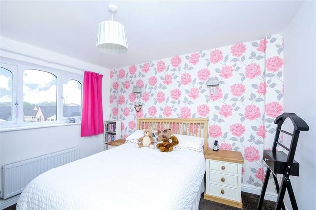  Image of 3 bedroom Property for sale in Bradenham Road Grange Park Swindon SN5 at Bradenham Road Grange Park Grange Park, SN5 6EB