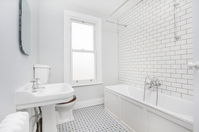  Image of 3 bedroom Terraced house to rent in Braidwood Road London SE6 at Braidwood Road Catford London, SE6 1QU