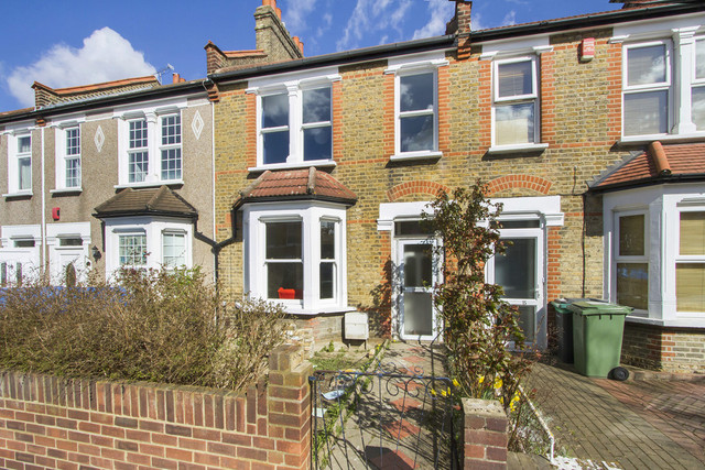 Image of 3 bedroom Terraced house to rent in Braidwood Road London SE6 at Braidwood Road Catford London, SE6 1QU