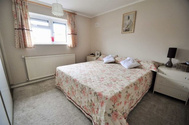  Image of 2 bedroom Maisonette for sale in Bristow Road Bexleyheath DA7 at Bexleyheath Kent Bexleyheath, DA7 4QA