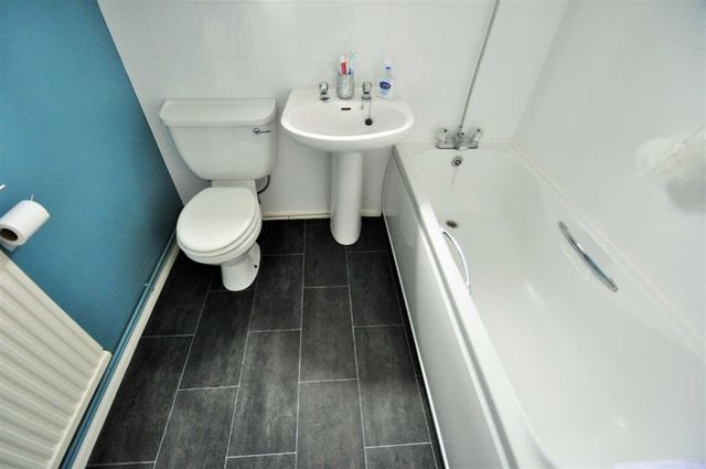  Image of 2 bedroom Maisonette for sale in Bristow Road Bexleyheath DA7 at Bexleyheath Kent Bexleyheath, DA7 4QA