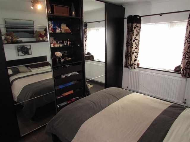  Image of 3 bedroom Property to rent in Britain Street Dunstable LU5 at Britain Street Dunstable Dunstable, LU5 4JA