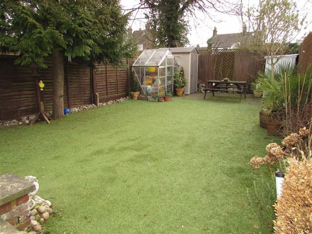  Image of 3 bedroom Property to rent in Britain Street Dunstable LU5 at Britain Street Dunstable Dunstable, LU5 4JA