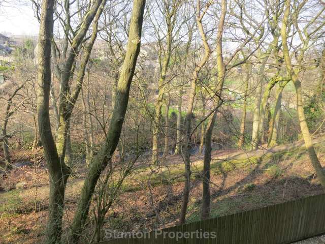  Image of 2 bedroom Apartment to rent in Mill Moor Road Meltham Holmfirth HD9 at Brooklands Court, Mill Moor Road Meltham Holmfirth, HD9 5NF