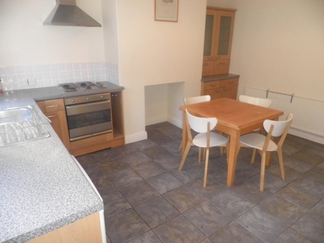  Image of 3 bedroom Terraced house to rent in Broomfield Road Headingley Leeds LS6 at Broomfield Road  Leeds, LS6 3DE